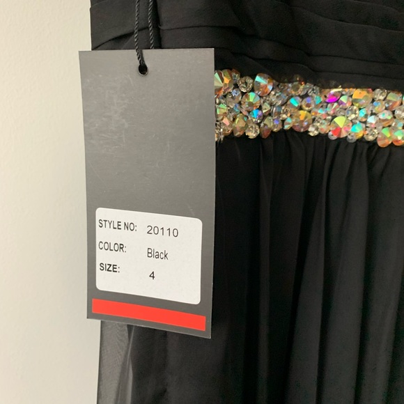 NWT Stunning Jeweled-Strap V-Neck Prom Long Dress by La Femme, Silk, Black Sz 4 - Picture 9 of 13
